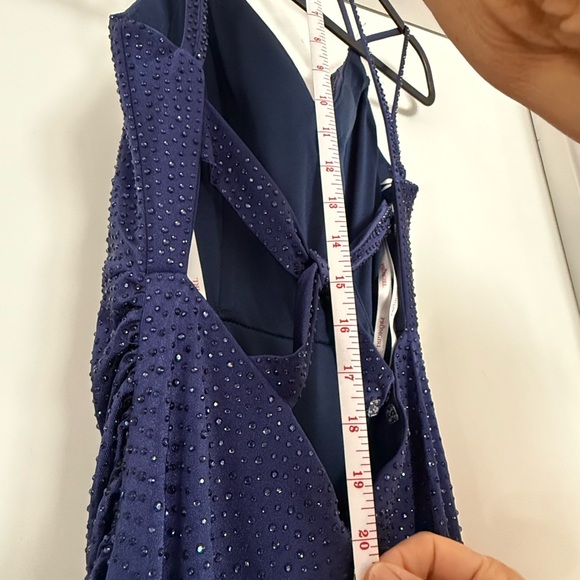 Elegant Navy Sparkle Cowl Neck Evening Dress - Picture 10 of 16